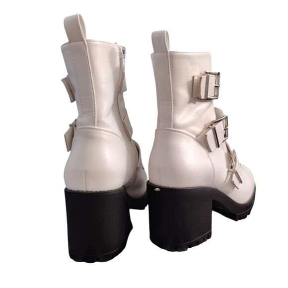 Forever 21 White Faux Leather Buckle Chunky Platform Ankle Boots Size 8 - Picture 7 of 14